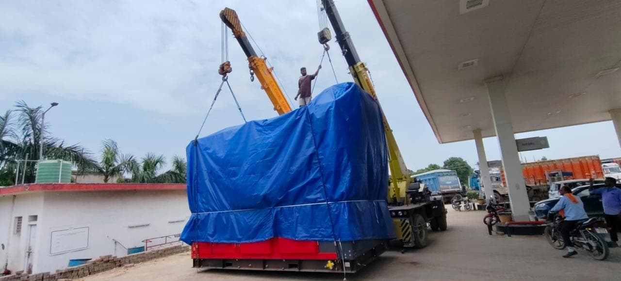Hands-on expert in equipment installation and maintenance.