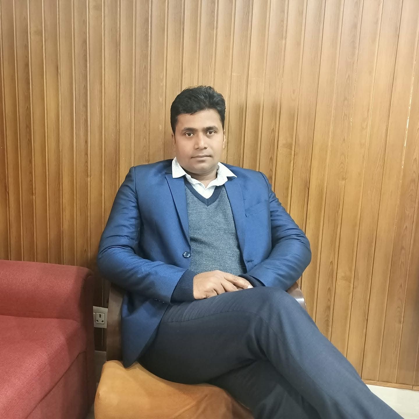 Mr. Manoj Kumar Ojha